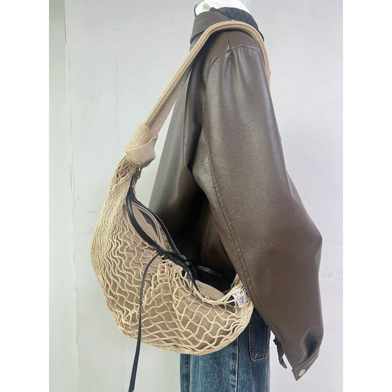 Original Lemai * e horn mesh bag Internet celebrity catwalk woven bag fashionable versatile contrasting color horn messenger bag