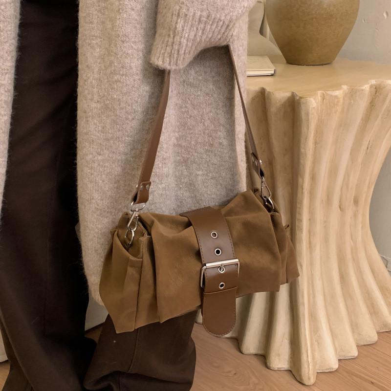 Urban Minimalist Pu Leather Crossbody Bag With Magnetic Closure For Daily Use