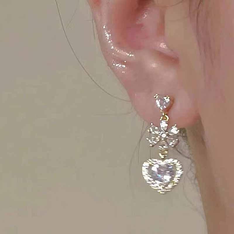 Fashion Flower Love Earrings for Women Korean Style Drop Zircon Stud Earrings Classic Cross Earring Elegant Jewelry Wedding Party Gifts Jewelry