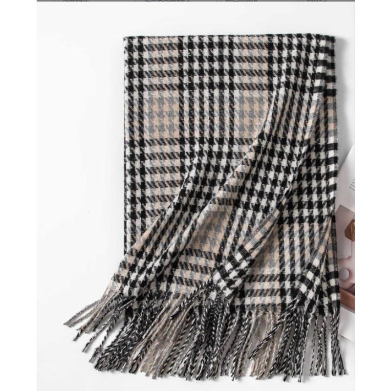 Autumn and Winter Korean Atmosphere Houndstooth Plaid Scarf Contrasting Color Thickened Long Scarf Simple and Versatile for Couples