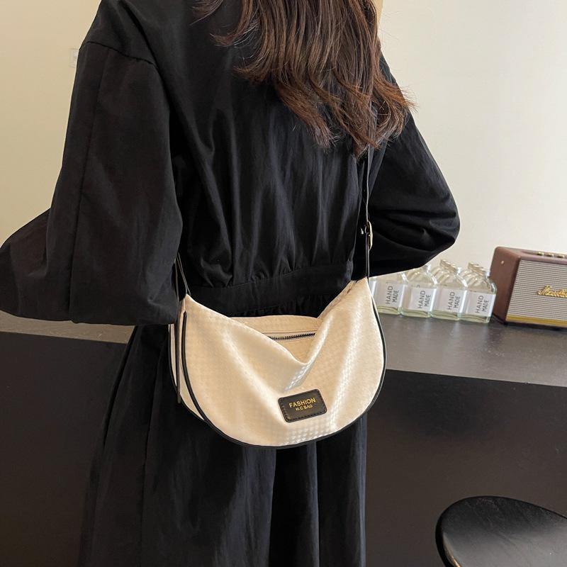 New Fashionable Niche Dumpling Bag Fashionable and Beautiful Personality Casual One-shoulder Crossbody Bag