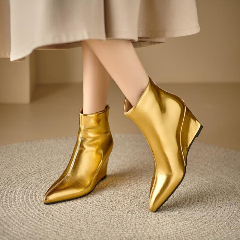 Autumn and Winter Low Boots Large Size Shoes Popular Size 46 Slope Heel Pointed European and American High Heels Rubber Soft Sole Women's Boots