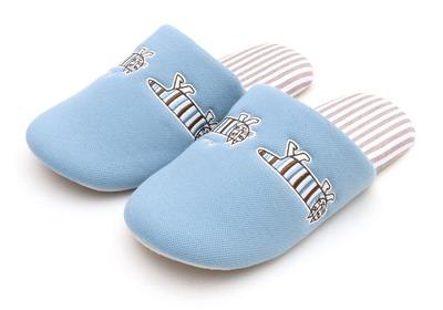 Lisa Larson Mikey Soft Slippers (Larson, Blue)