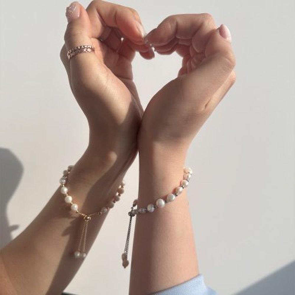 Choose One of Four Natural Freshwater Pearl Bracelets