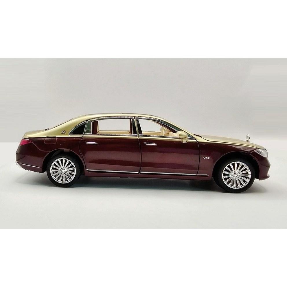 Squisito Modello Diecast Maybach Mercedes-Benz S680 - 1:Replica di Lusso in Scala 1:24, Bicolore Oro e Vino