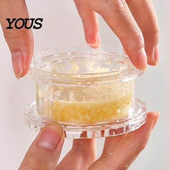 Transparent Garlic Masher Manual Twister, Multifunctional Mincer, Easy Rotation And Cleaning Portable Sauce Preparation Tool Chopper, Kitchen