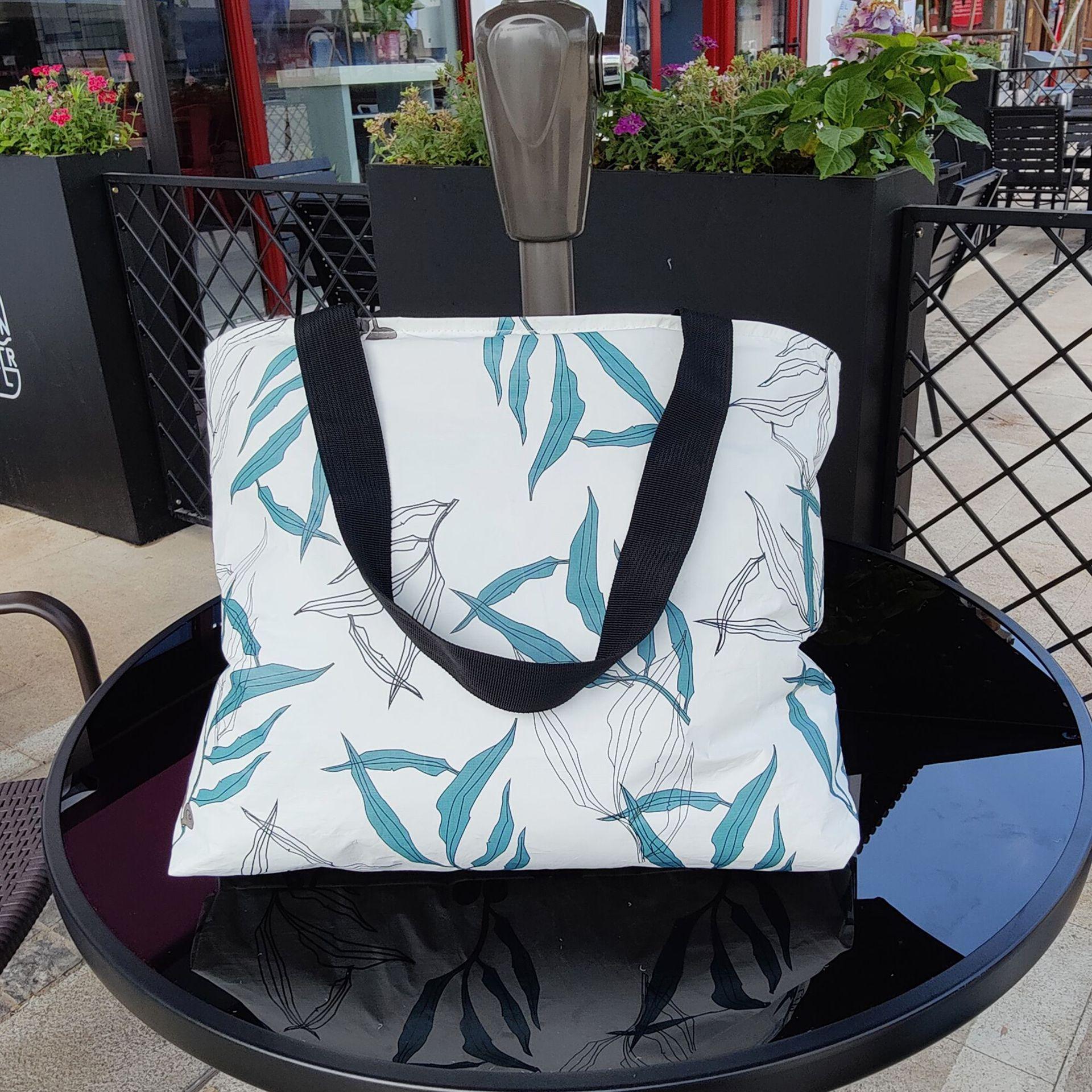 

Вместительная наплечная сумка, модная литературная нишевая текстурная сумка, студенческая сумка-тоут