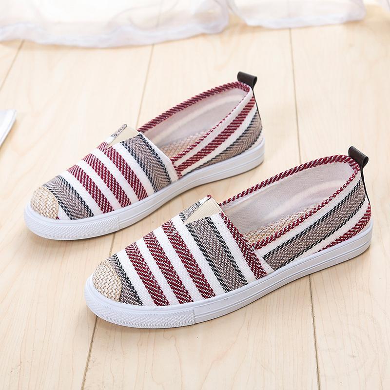 Fashion Shoes Women's Summer Mesh Breathable Flat Shoes Ladies Comfort Light Sneaker Socks Women Slip on Loafers