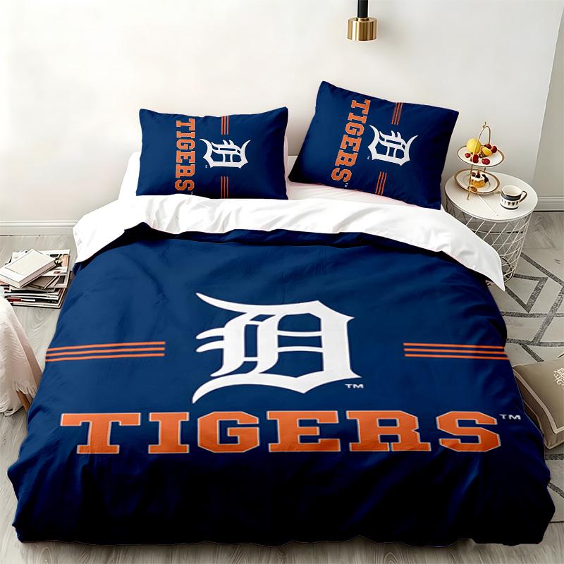 Detroit Tigers 3pc Set Perfect for Bedroom Use Comfortable Bedding Set Includes a Duvet Cover and Two Pillowcases Ideal Birthday or Christmas Gift