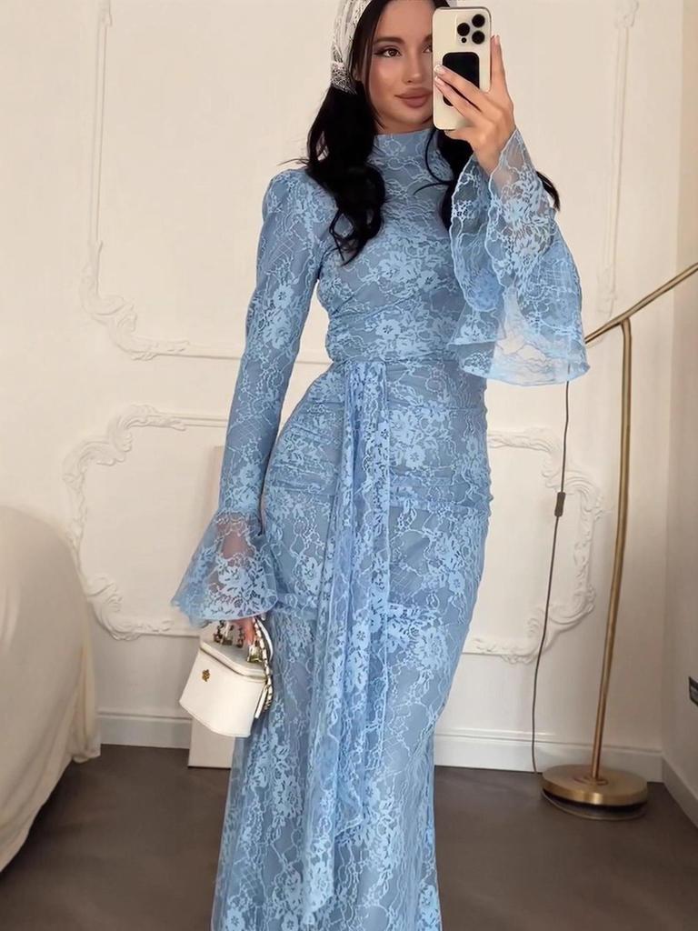 Autumn 2025 Blue Lace Waist-Cinching Long-Sleeved Women's Dress