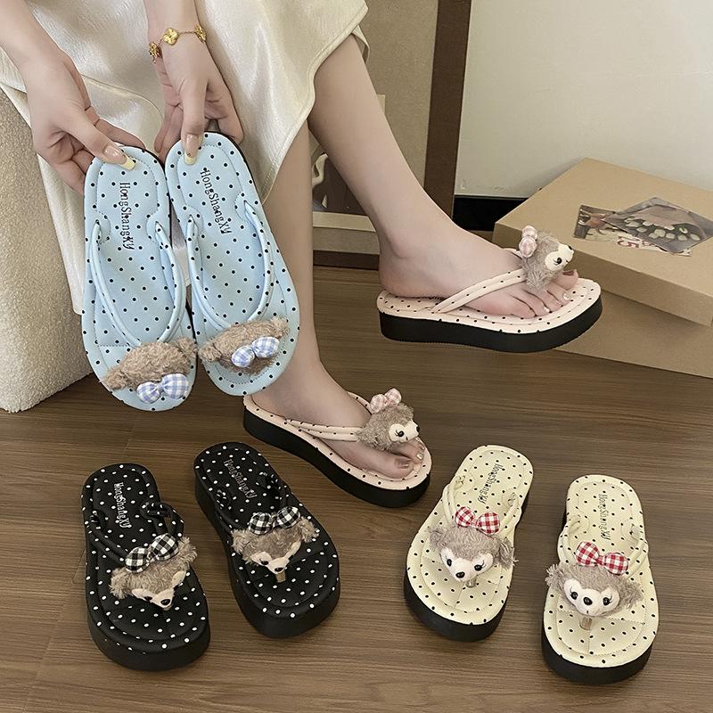 Bottom Flat 25 New Comfortable Thick Slippers Solid Color Female Summer Internet Celebrity Non-slip 100-character and Waterproof Take Pictures Sup