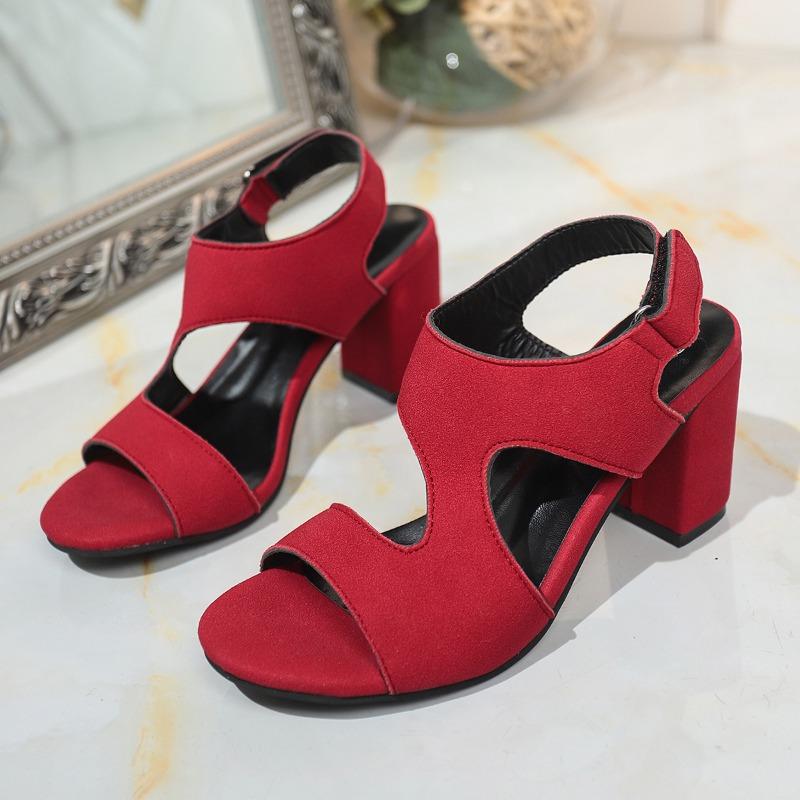 

Plus Size Sandals Women 2026 Summer New European and American Fashion Open Toe Bag Heel Back Zipper High Heels 35 красный