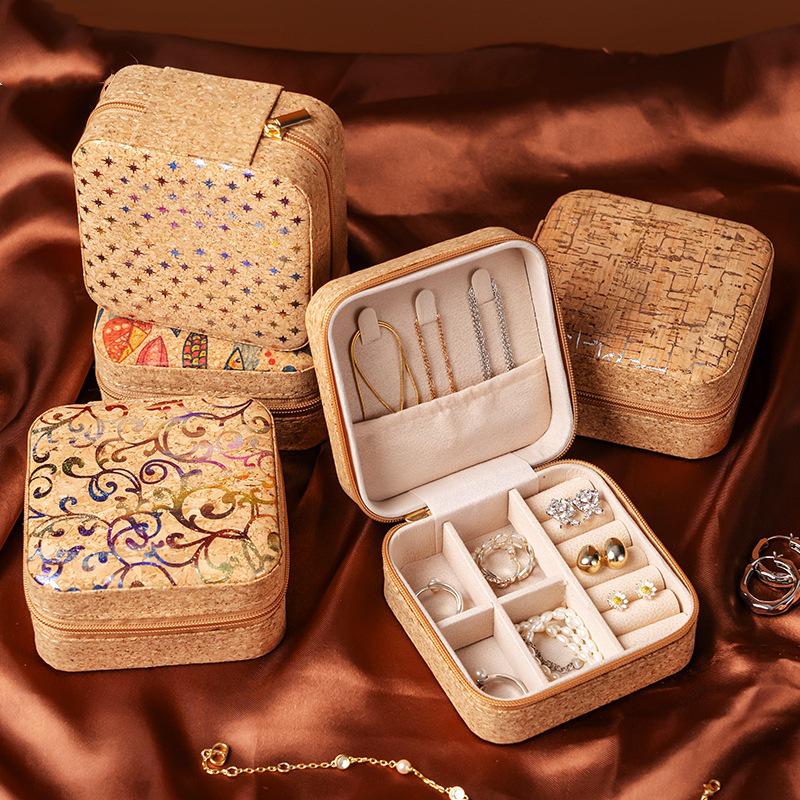 Retro Light Luxury Portable Jewelry Storage Box for Rings & Necklaces