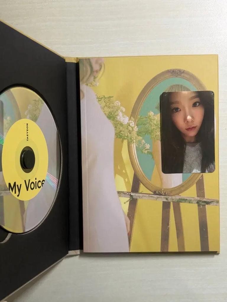 TAEYEON Fine Album Used