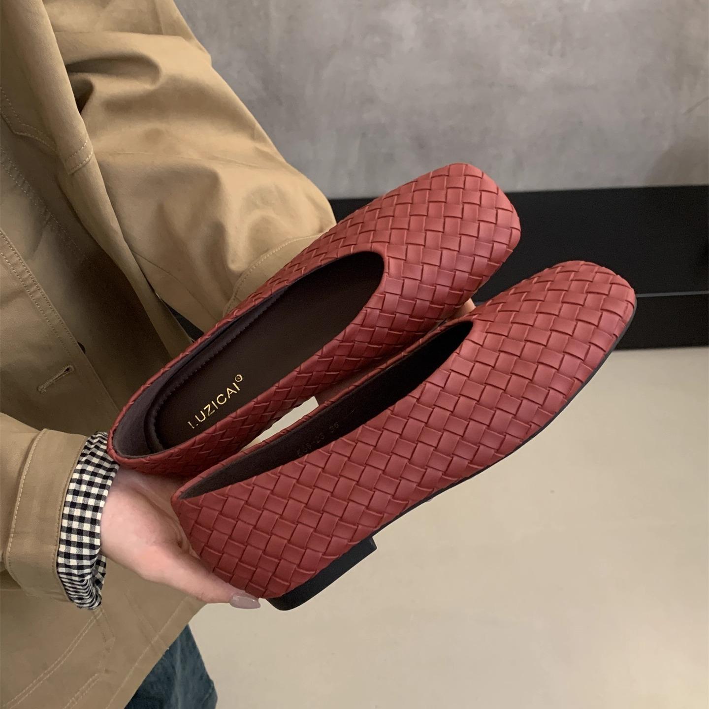 

25 new French retro style woven square head loafers women s shallow mouth versatile flat bottom one pedal grandma shoes 39