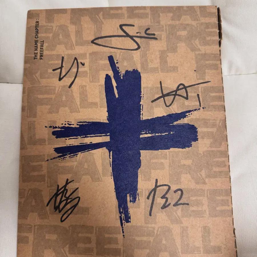 

Завтра X Together Автограф Альбом