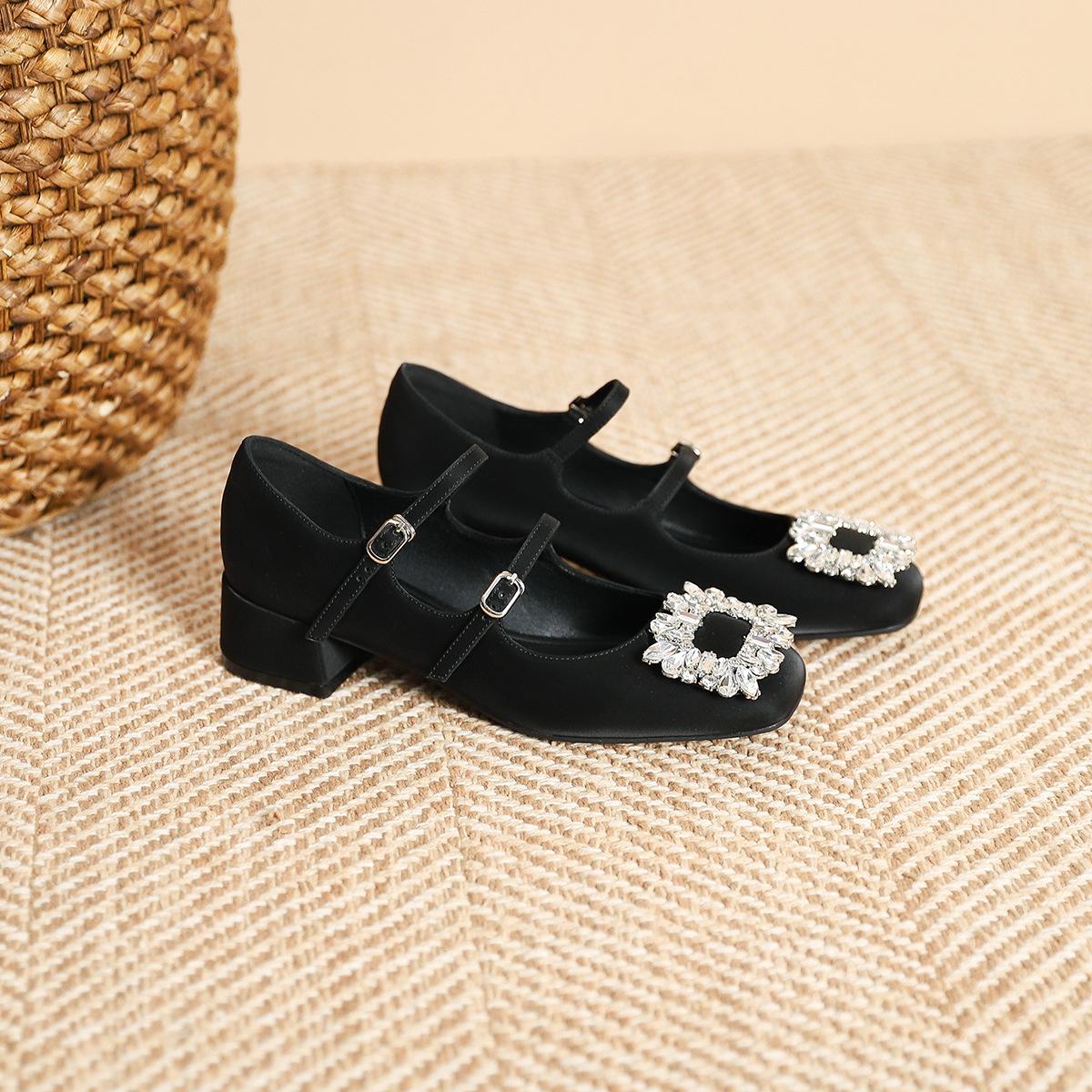 

891-3 туфли женские с квадратным носком и стразами, квадратная пряжка, толстый каблук, Мэри Джейн, одинарный ремешок с пряжкой, мелкие офисные туфли на среднем каблуке 35 чёрный