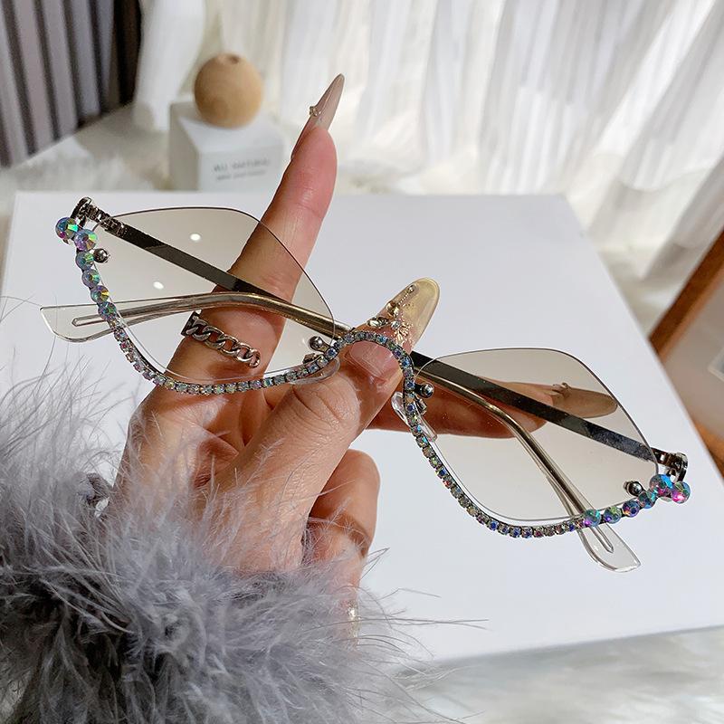 Diamond  Vintage Brand Designer Rhombus Sunglasses Women For Female Luxury Sun Glasses Punk Popular Half Frame Rhinestone Shades