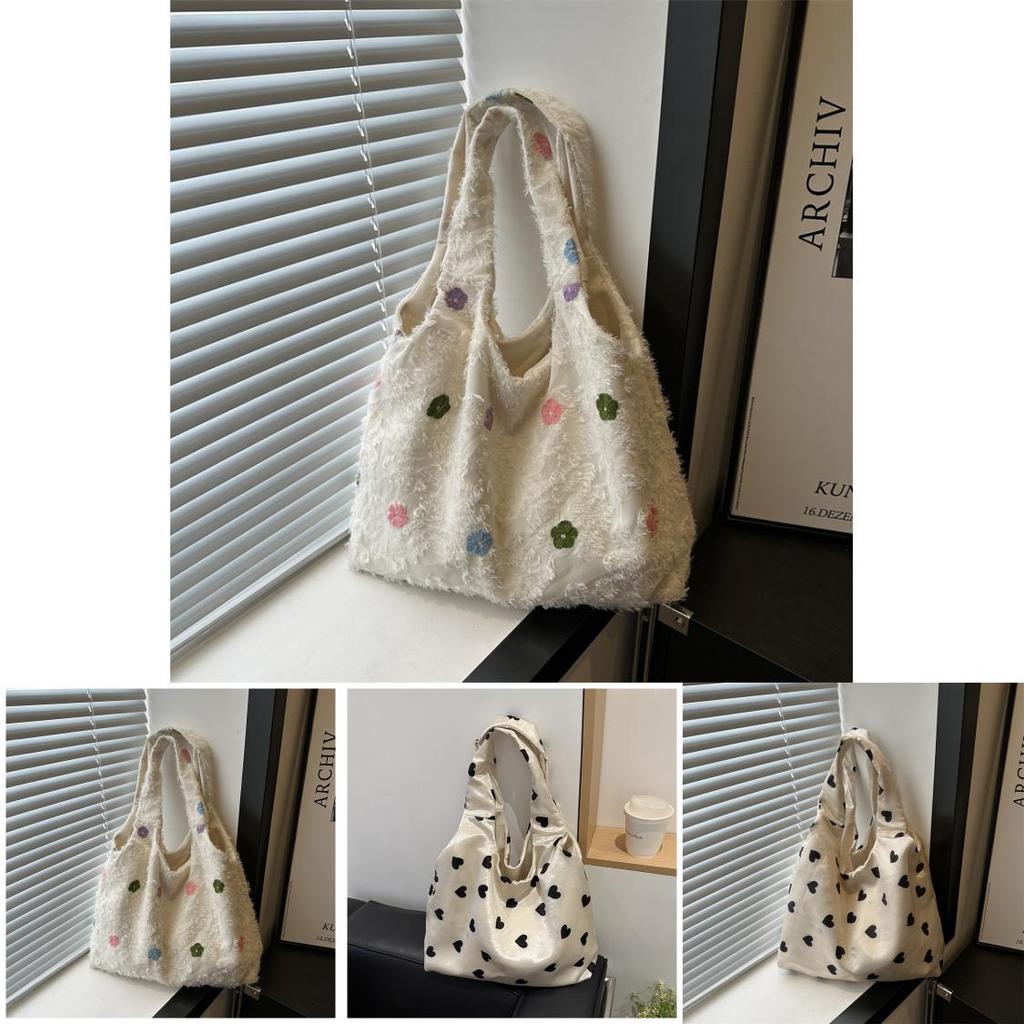 Knit Tote Bag With Heart Pattern For Casual Street Style And Daily Use