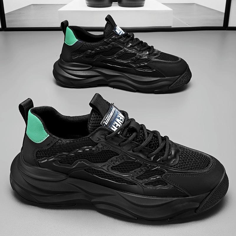 Лето 2023, новая дышащая и устойчивая к запаху спортивная спортивная обувь с сеткой на толстой подошве для бега и повседневная универсальная модная обувь для маленького белого папы 39