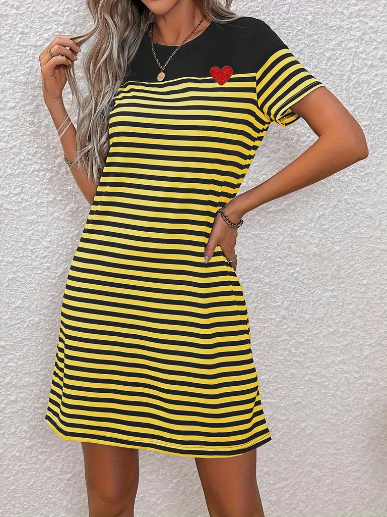 European and American Women's Clothing Is In Stock, Short-sleeved Color-matching T-shirt Skirt, Casual and Fashionable Round Neck Black and White