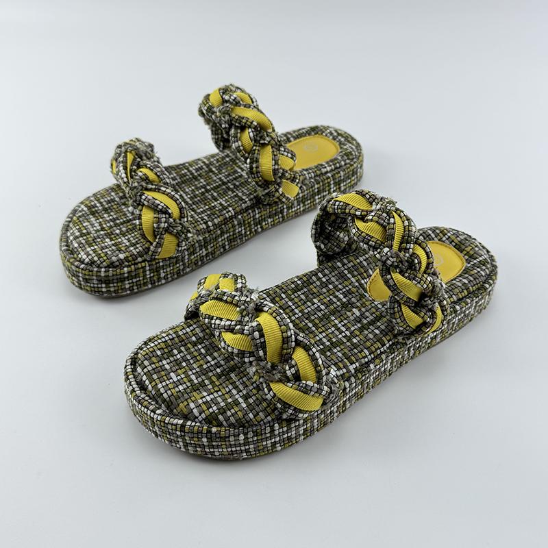 Fashion Multicolored Sandals House Slippers Platform Summer Women's Shoes Pantofle Slides Shale Female Beach Soft 2025 Sabot Mixed Color