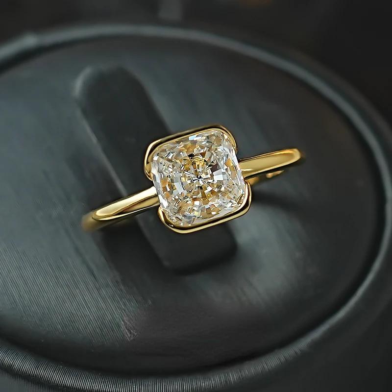 S925 Silver Ring with Minimalist Style, Small Square Candy, Redion Crushed Ice Cutting, Gold-plated, Niche and Versatile Jewelry