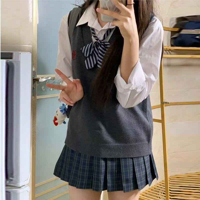 Camellia & Book Academy Style Black Blazer: Petite British School Uniform Outerwear for Women