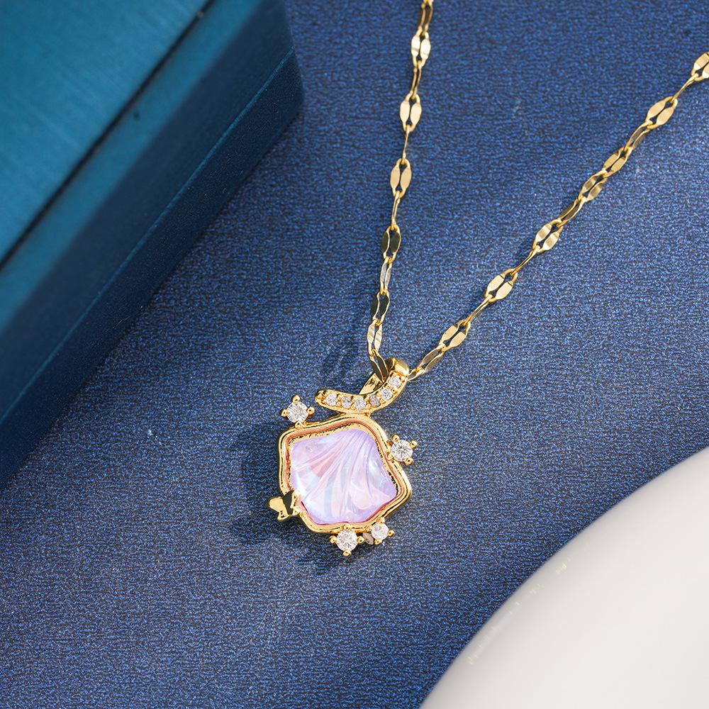 Iridescent Shell Micro-inlaid Necklace: High-End Exquisite Design for Women
