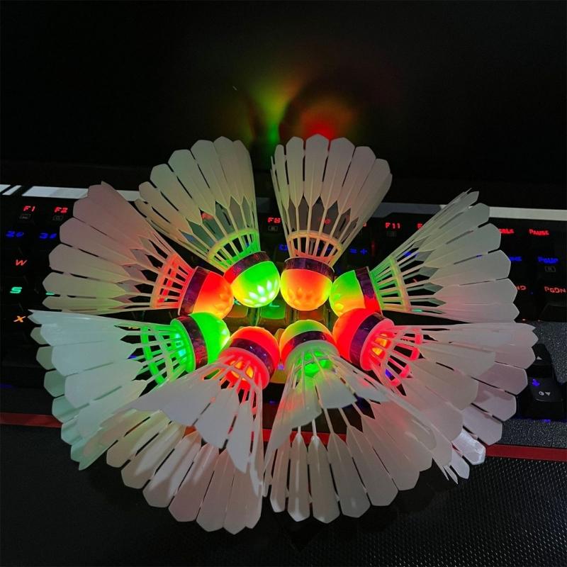 4pcs Light Weight LED Lighting Sport Badminton Night Training LED Glow Shuttlecocks For Outdoor Sports Easy to Use