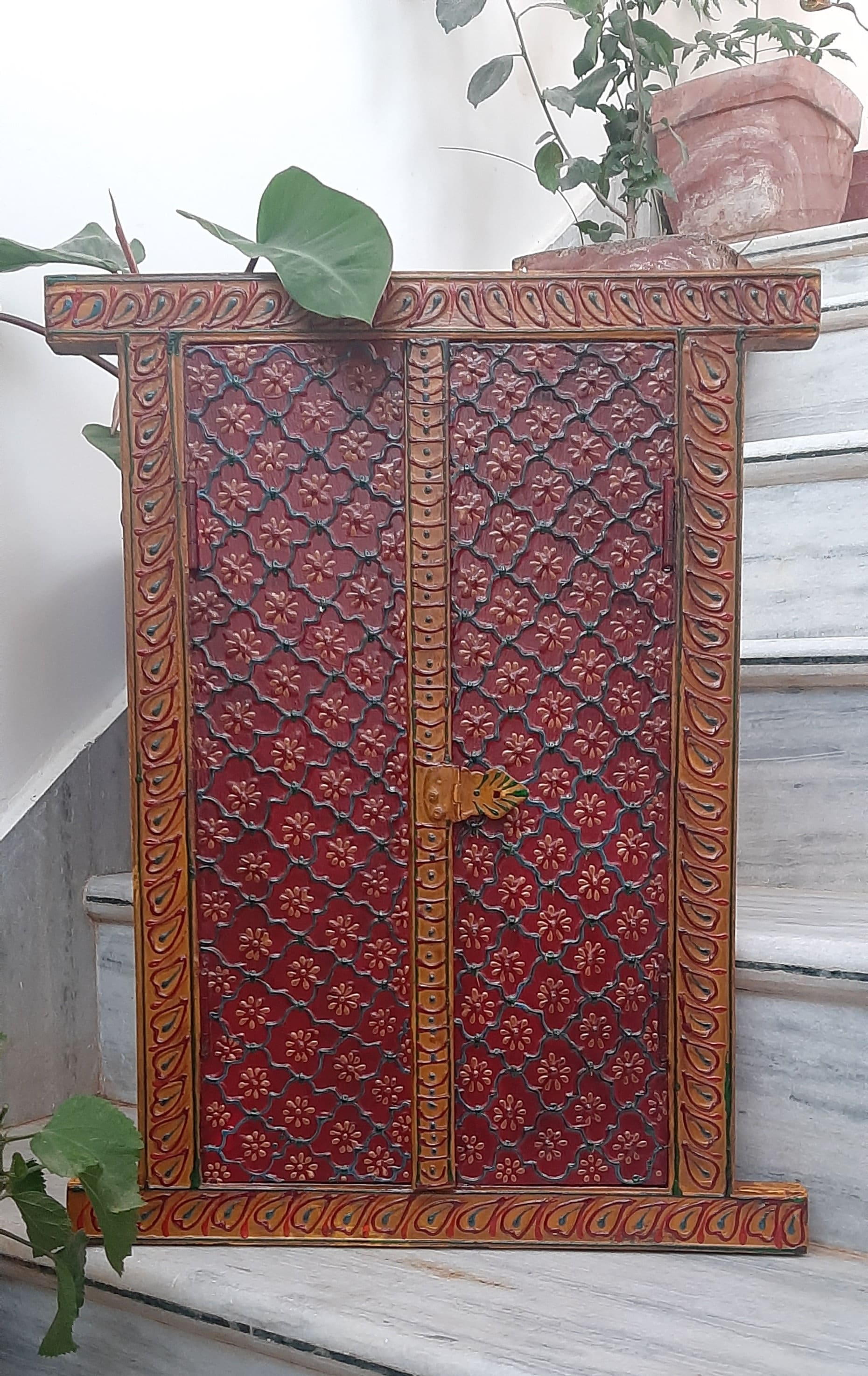 Handmade Painted Wooden Jharokha Window - Indian Wall Decor разноцветный