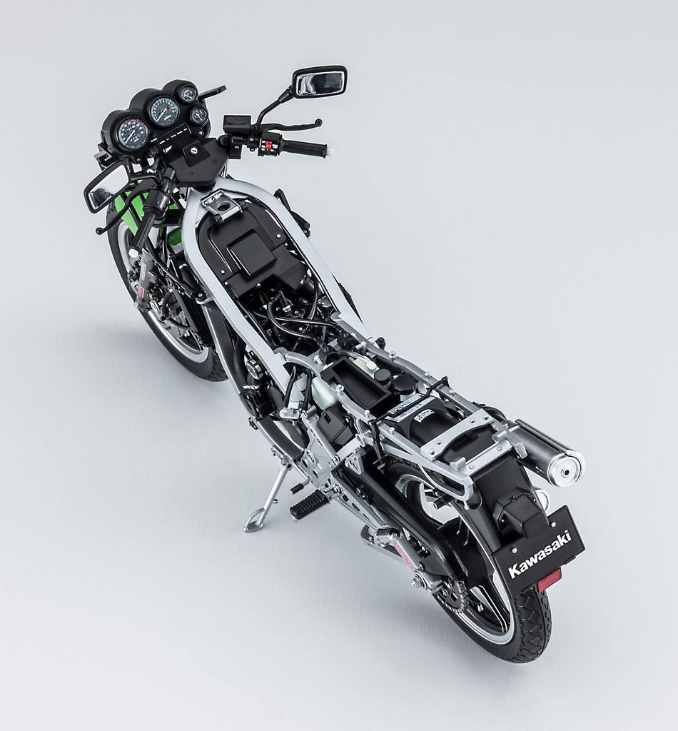 Hasegawa Motorcycle Series Kawasaki KR250 Plastic Model Kit BK12 1/12 (KR250A)