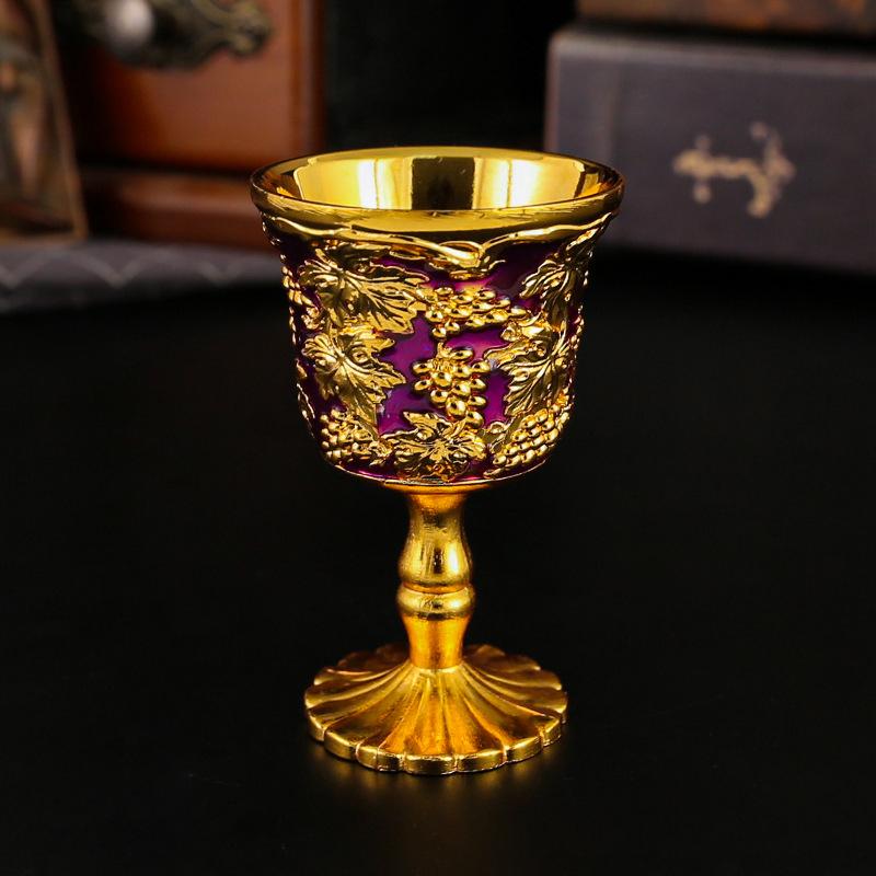 Выбранные высококлассные бытовые чашки для байцзю, одна чашка-бокал, ретро металлический европейский креативный винный набор, украшение