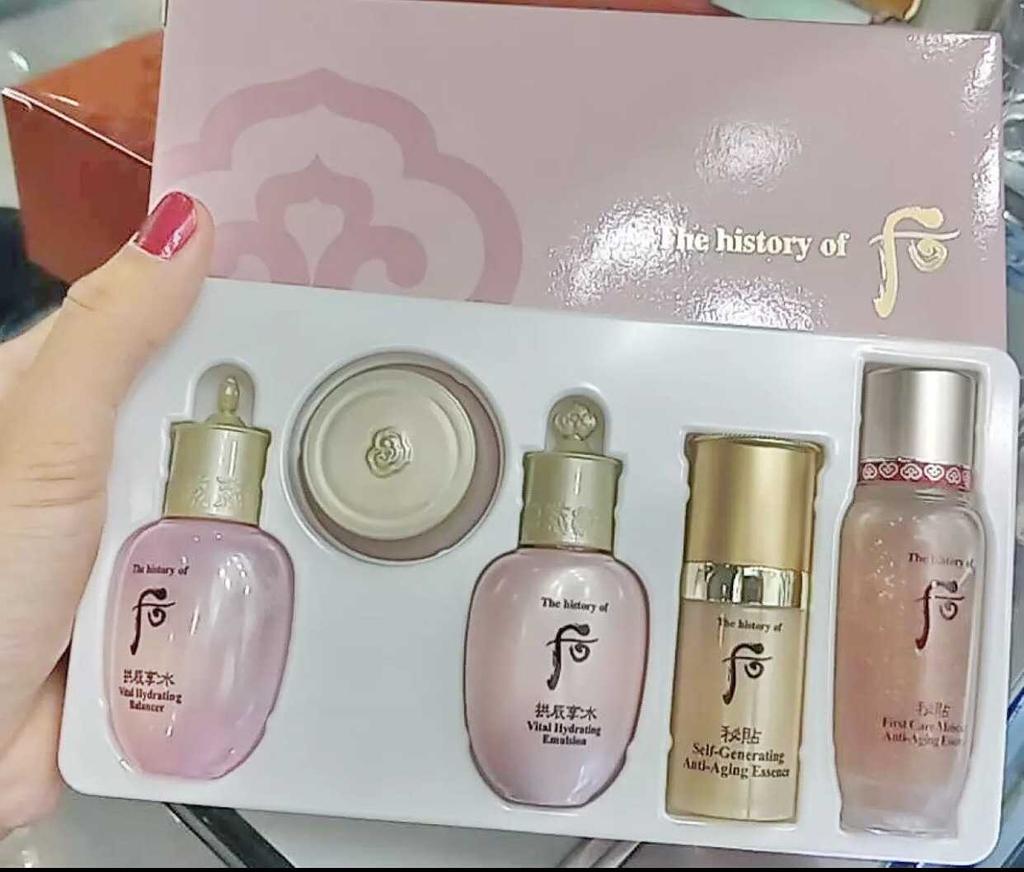 The History of Whoo Gongjinhyang Soo Vital Hydrating 5pcs Gift Set