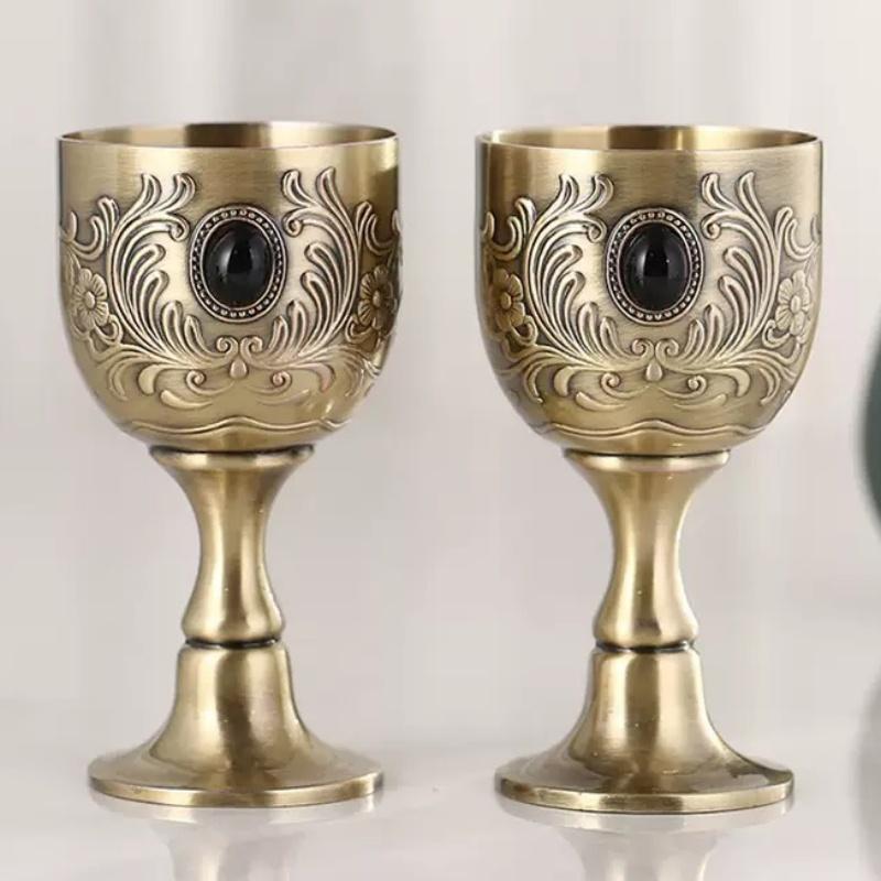 Exquisita Copa de Licor, Vasos Portátiles Vintage de Aleación, Mini Copa de Vodka Europea con Relieve, Decoración Creativa de Mesa para el Hogar, 1 unidad