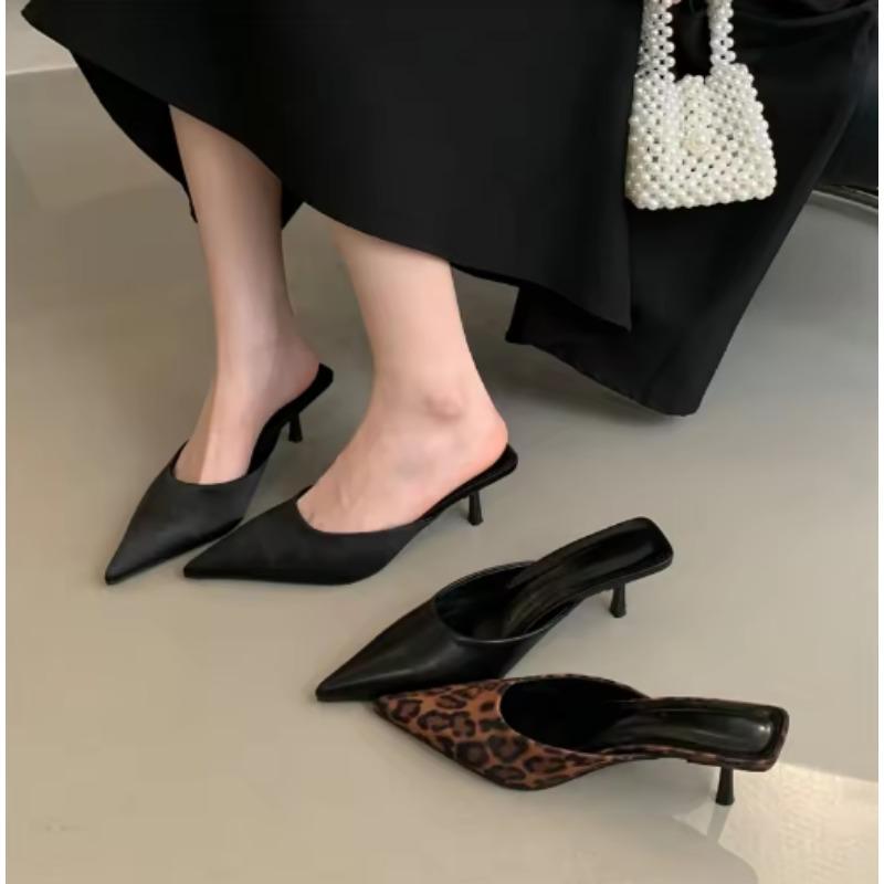 Mode 2025 Frühling Neu Leopardenmuster Damen Slipper Spitz Zehenbereich Dünner Niedriger Absatz Sandale Damen Pantoletten Schuhe Reifer und Eleganter Stil