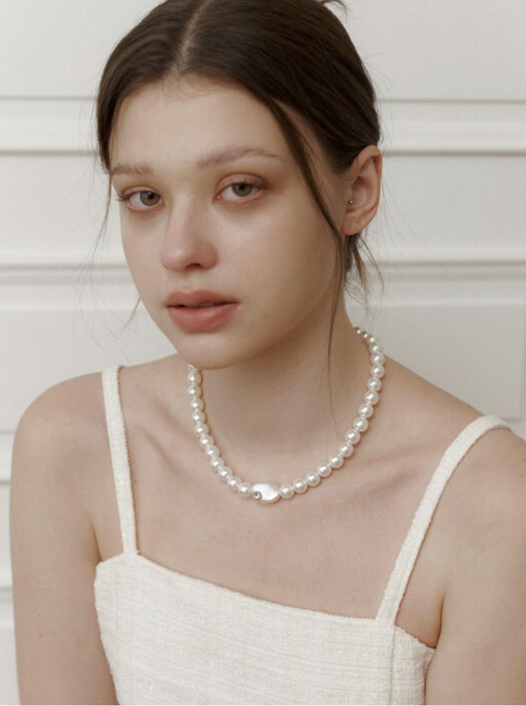 Kindababy Grace Bold Pearl Necklace