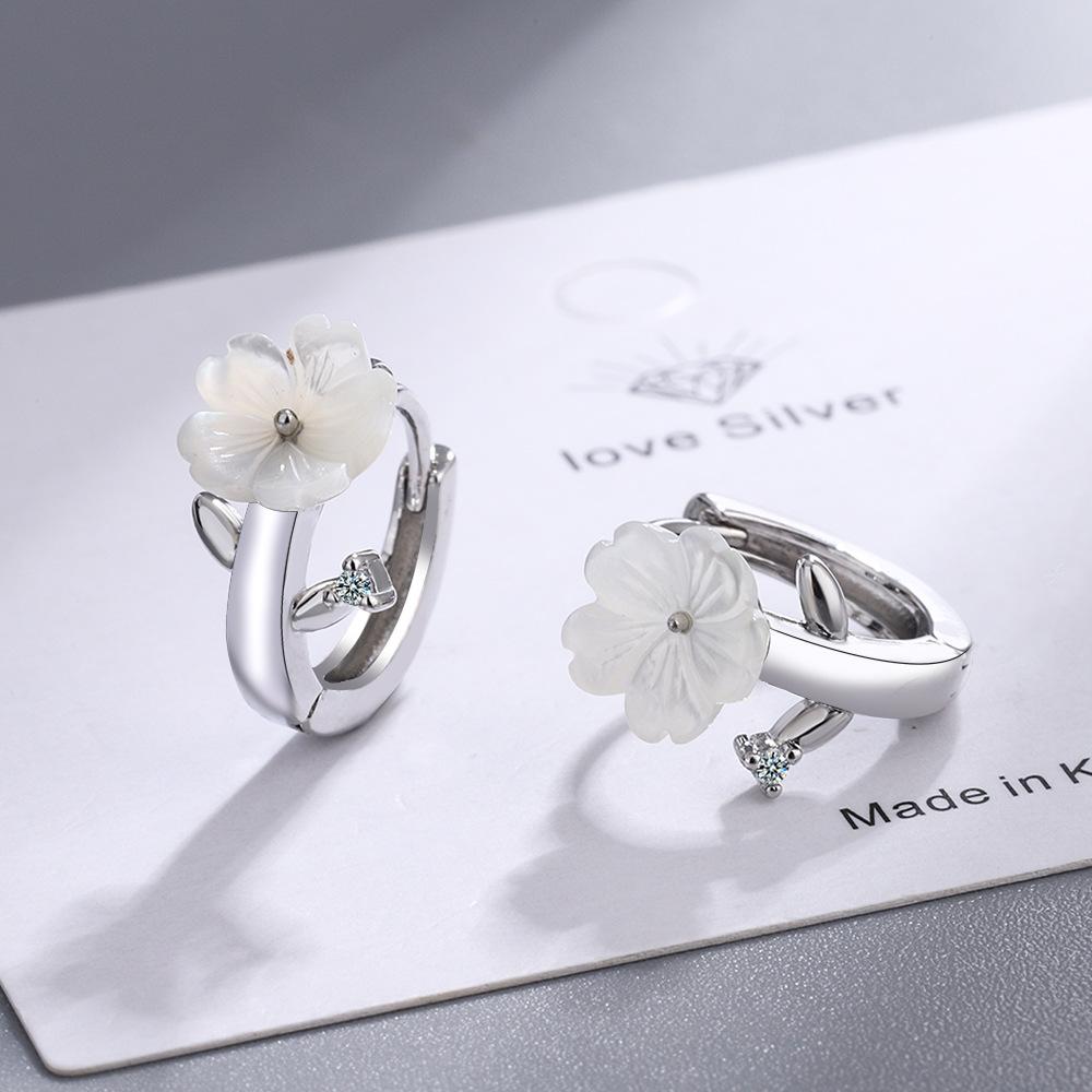Cute Baby Princess Silver Needle Shell Petal Small Hoop Earring For Girl Child Wome Beautiful Aros Huggies Earring