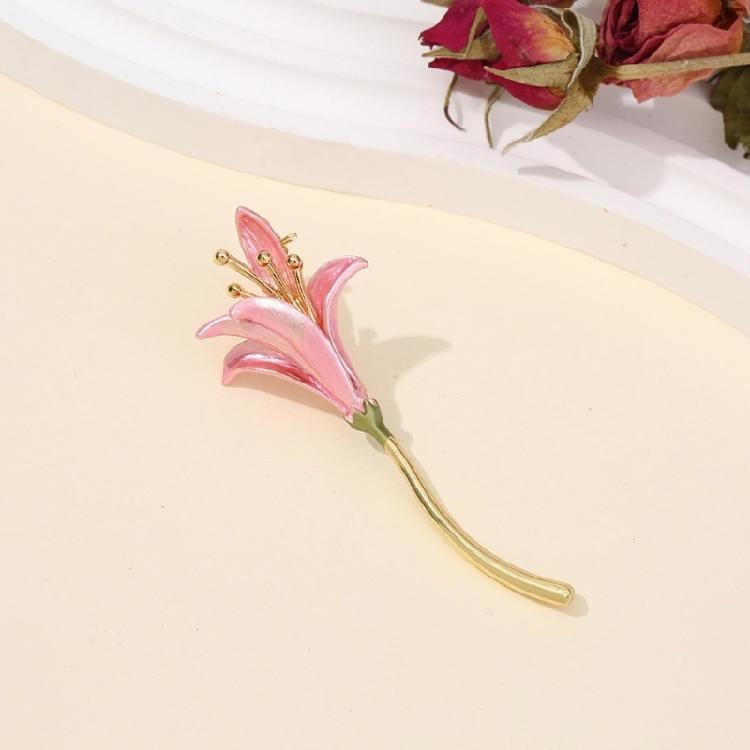 Fashionable Brooch Artistics Daffodil Pattern Alloy Jewelry Accessory for Any Occasion