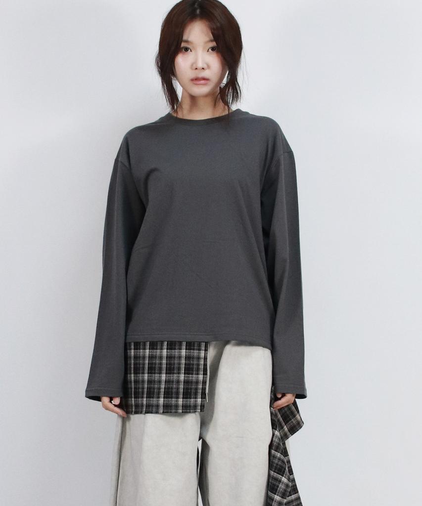 Deumakeu Layered Checkered Wrap Long Sleeve T-Shirt Charcoal