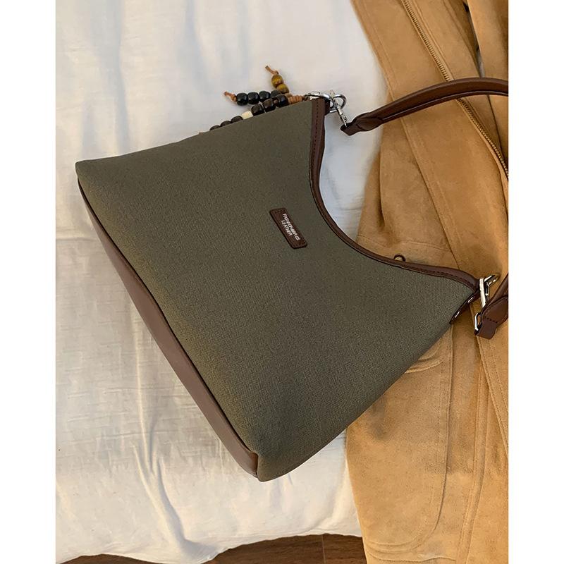 Underarm Bag Women's 2025 New Autumn and Winter Fashion Simple Shoulder Bag Korean Versatile Ins Commuter Messenger Bag
