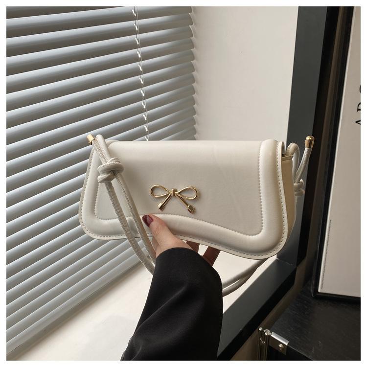 Korean Niche Underarm Bag Women's 2025 New Trendy Fashion Portable Small Square Bag Niche Design Foreign Style Messenger Bag
