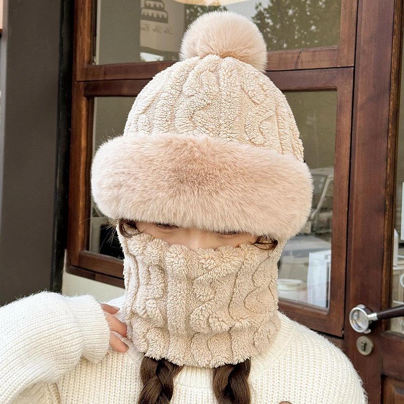 "Women's Winter Warm Cycling Hat with Windproof Mask & Thick Velvet Neck Integration"