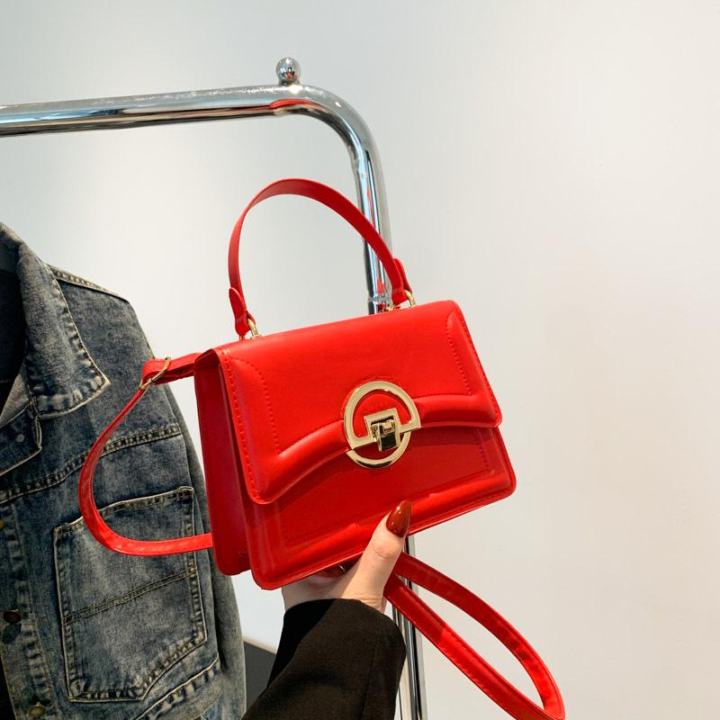 Hochwertige kleine Tasche Damen 2025 Frühling und Sommer neu retro tragbare kleine quadratische Tasche modische ausländische Umhängetasche