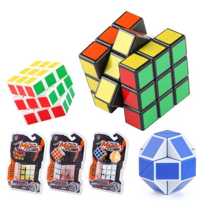 Puzzle a hlavolamy – Rubikovy kostky