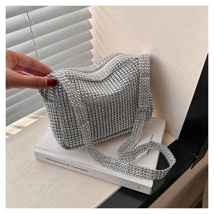 2024 Spring New Fashion Silver Street Trendy Shoulder Bag Pu Material