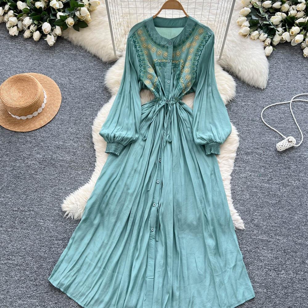 Women's Retro Embroidery Heavy Work Waist Cinching Single Button Ele Long Dress
