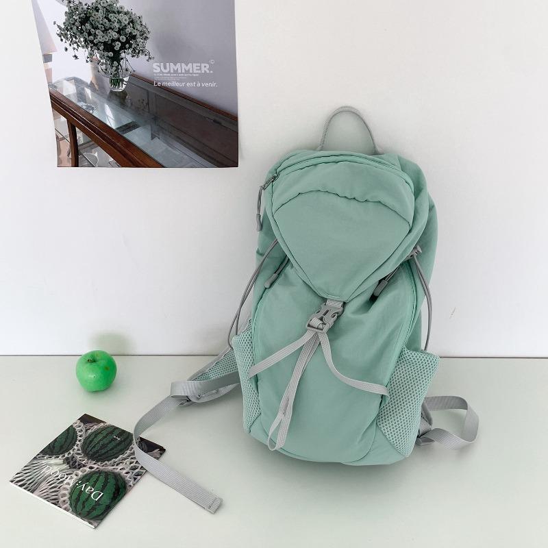 New Outdoor Hiking Hiking Bag Large Capacity Lightweight Nylon Backpack Casual Versatile Camping Travel Bag