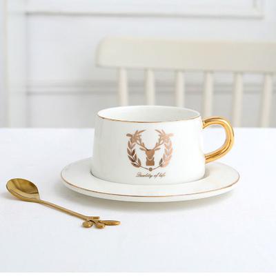 Tazza da caffè alce stile nordico Tazza da acqua in ceramica Tazza da colazione Tazza da latte Tazza da tè pomeridiana Tazza da caffè Piatto Set da due pezzi