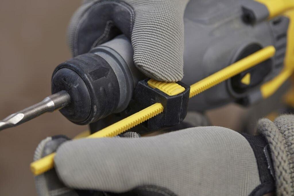 Перфоратор Stanley SFMCH900B